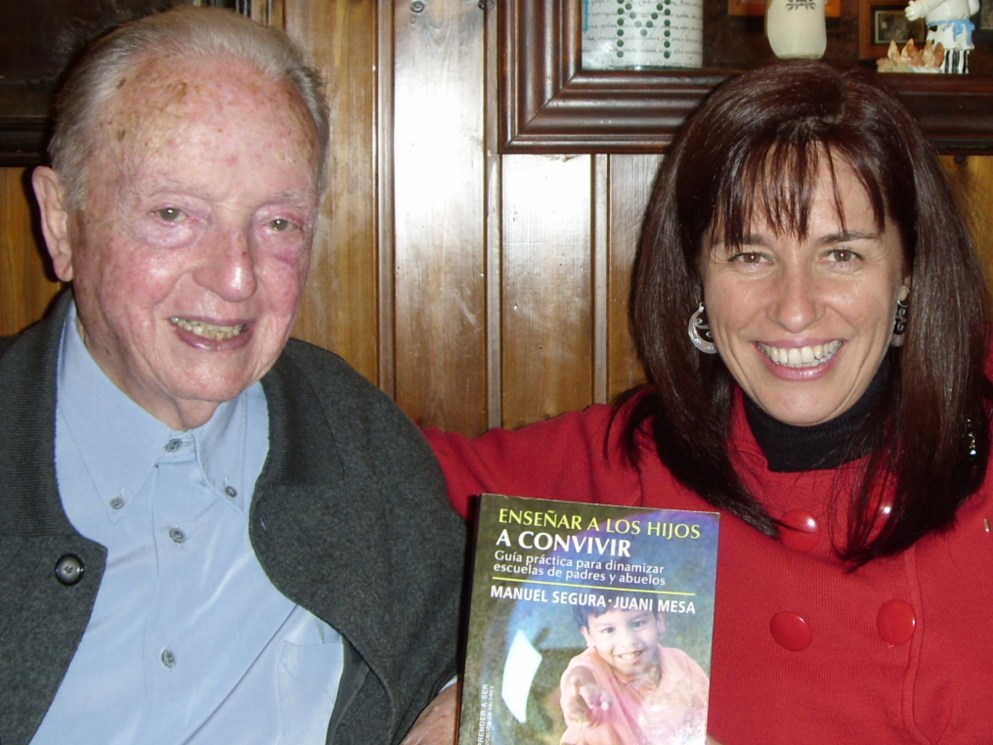 Manuel Segura y Juani Mesa. Presentación libro ENSEÑARA A LOS HIJOS A CONVIVIR   en Bcn