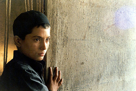 Marina Golbahari (1989, Kabul, Afganistán). Actriz protagonista de "Osama" (2003), de Siddiq Barmak. 