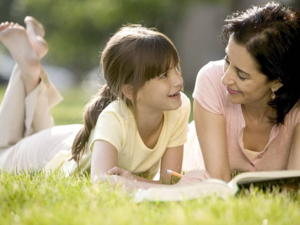 Eduquemos a nuestras hijas y alumnas para la libertad y la felicidad. Seguimos siendo las más vulnerables del planeta.Dra. Juani Mesa Expósito