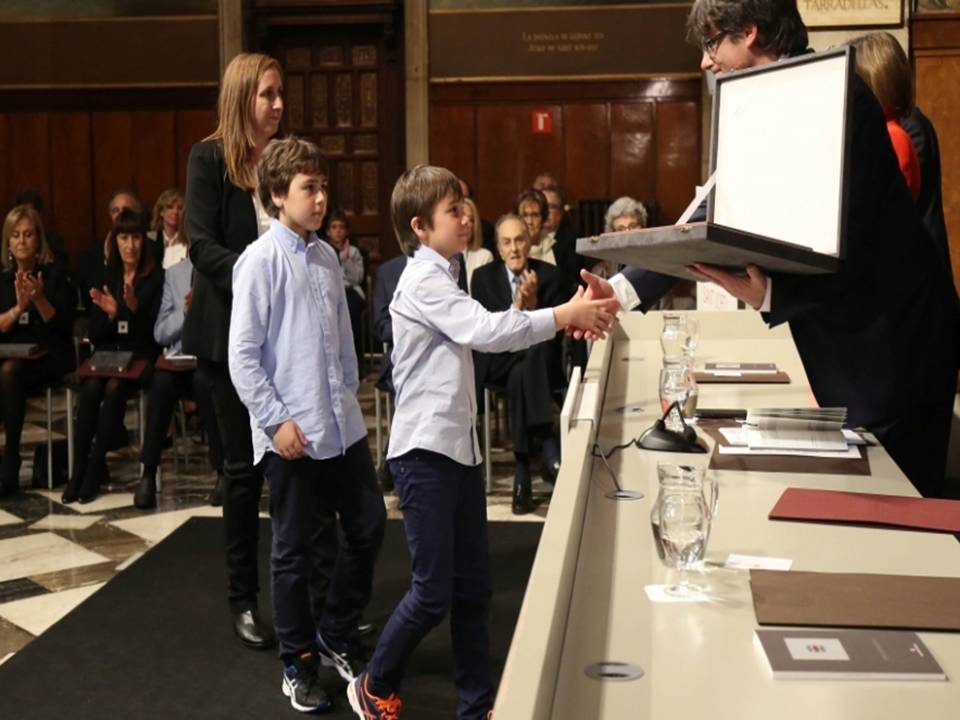 Entrega póstuma de la Cruz de S. Jordi a la familia del  Dr. Melgarejo