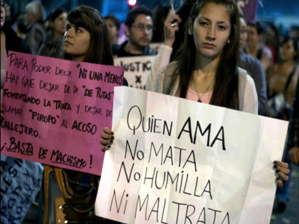 El feminismo es un movimiento pacífico y pacifista.